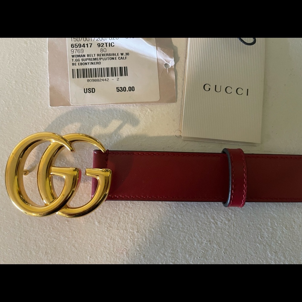 Gucci belt red Brand new size 80 in womens reversible .